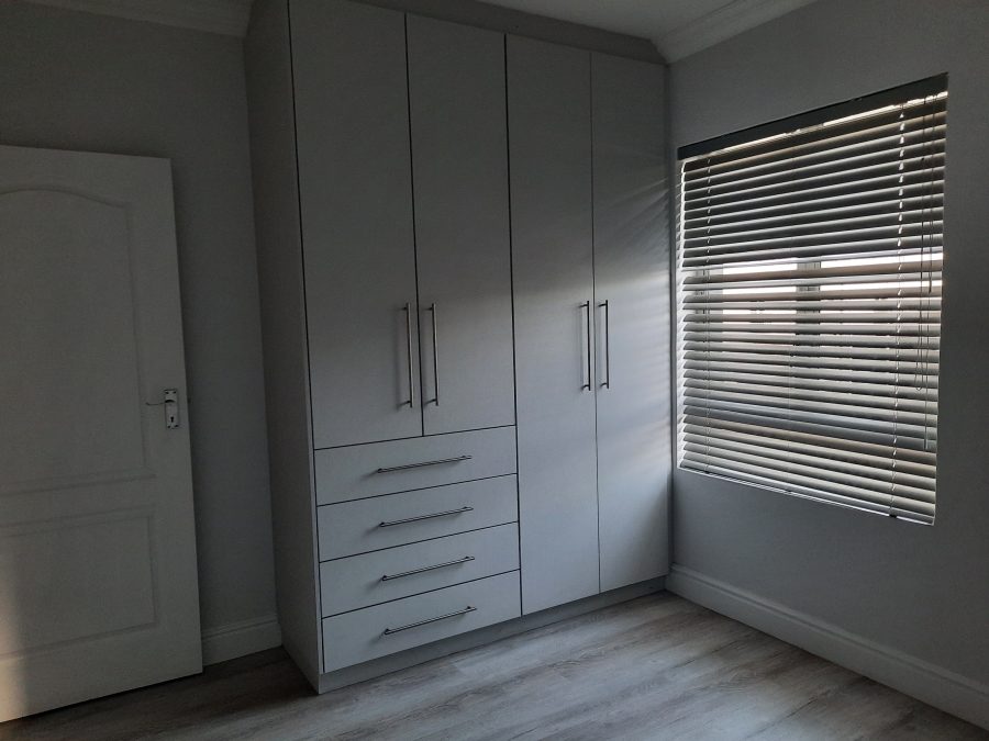 To Let 3 Bedroom Property for Rent in Langeberg Heights Western Cape